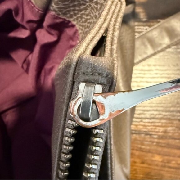 MATT  & NAT Nutmeg Taupe Vegan Large Crossbody Messenger Shoulder Bag Distressed - Picture 15 of 16